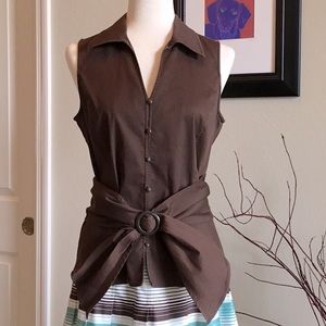Sleeveless fitted blouse with attached belt